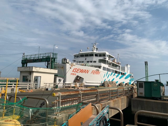 フェリー